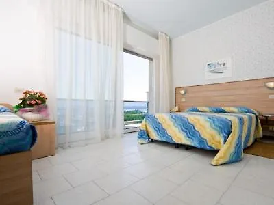 Hotel Giulietta Riccione 3*,  Italia
